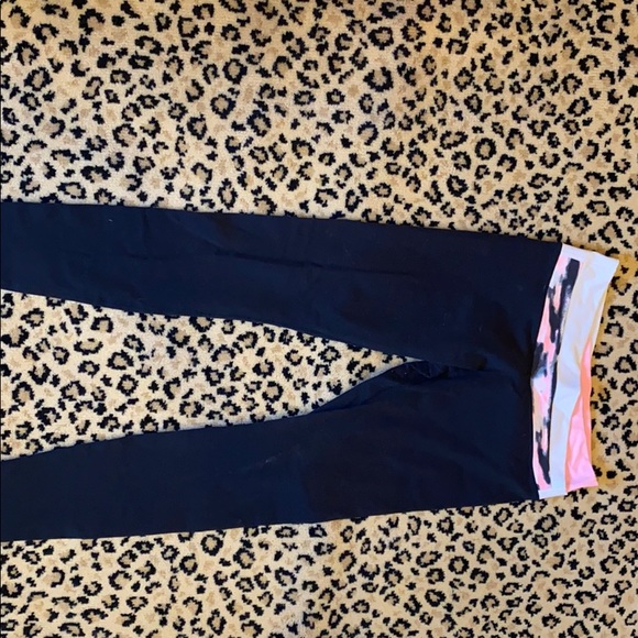 Lululemon leggings - size 8
